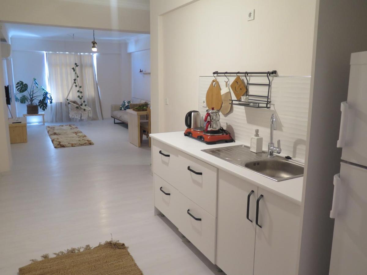 دمرة Santa Suites- Near Saint Nicholas Church المظهر الخارجي الصورة