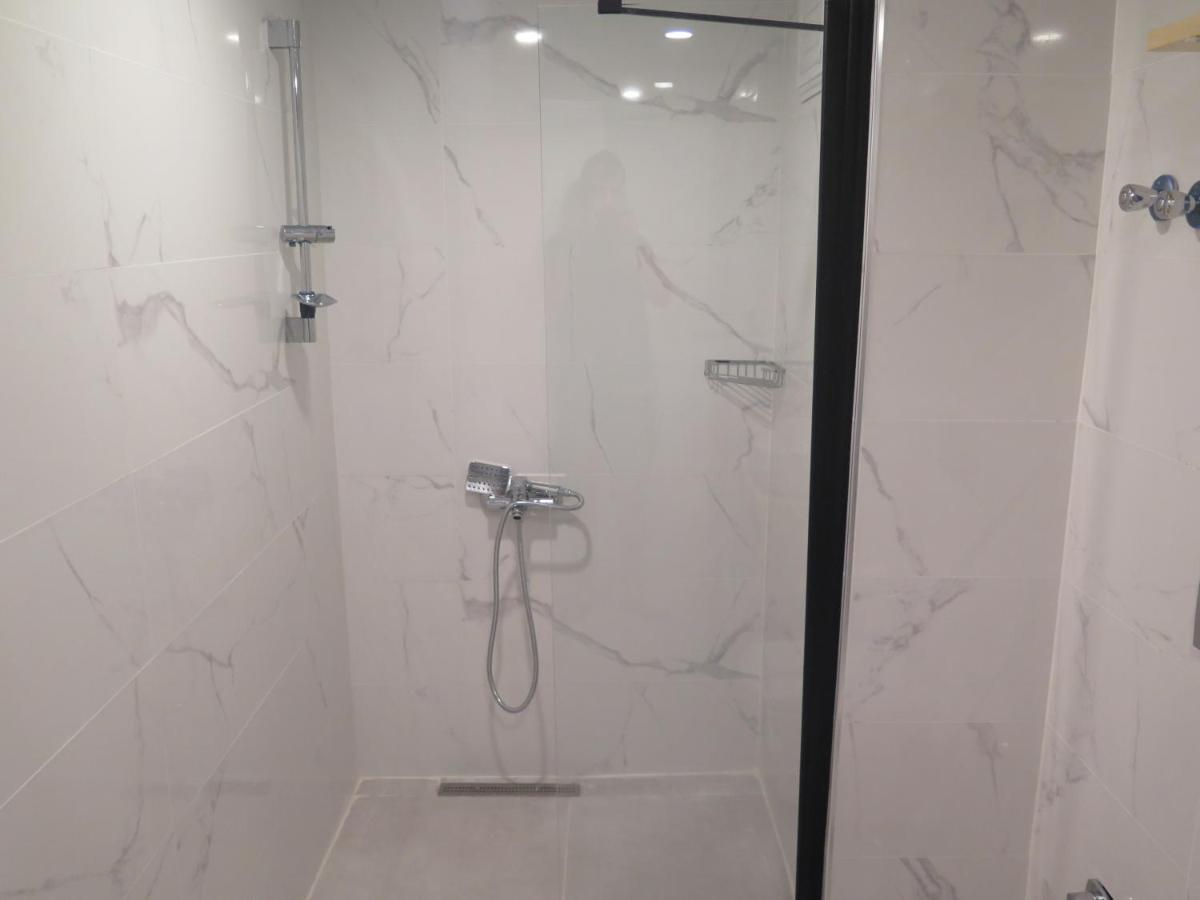 دمرة Santa Suites- Near Saint Nicholas Church المظهر الخارجي الصورة