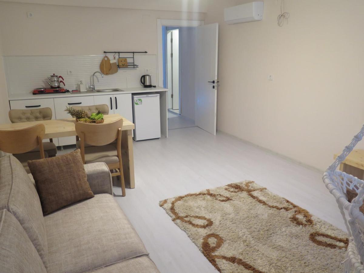 دمرة Santa Suites- Near Saint Nicholas Church المظهر الخارجي الصورة